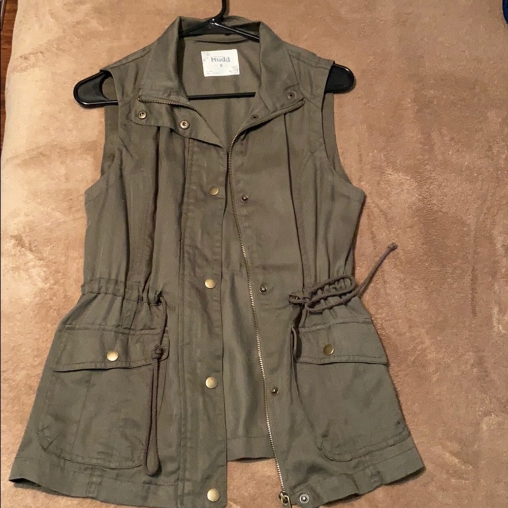 Mudd Olive vest